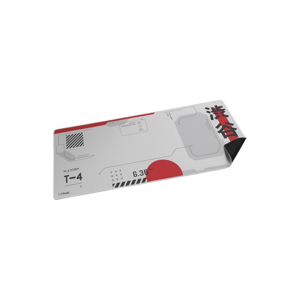 Un tapis de souris de jeu avec "Platform T-4" et des caractères japonais imprimés.