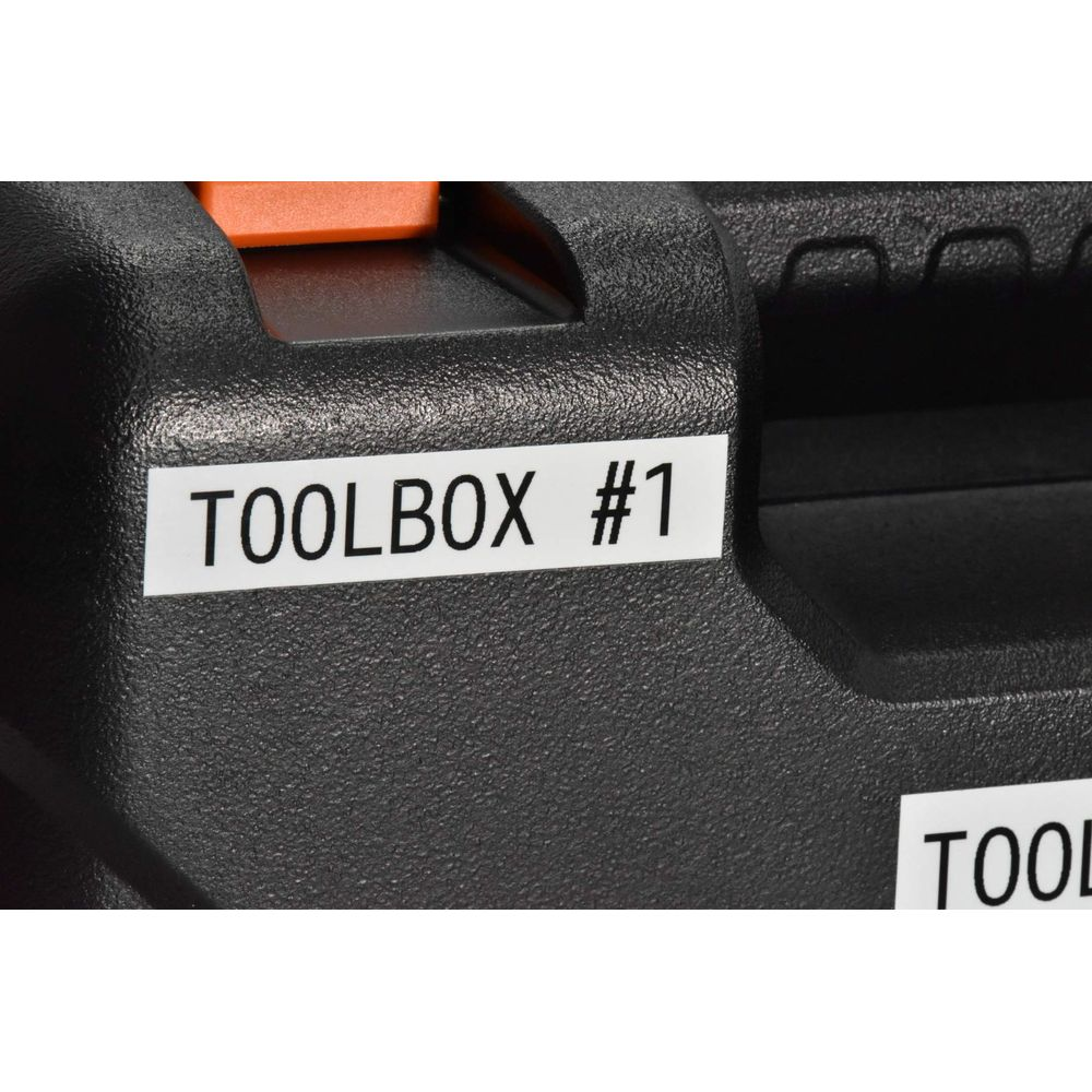 Cassetta degli attrezzi nera con manico arancione, etichettata "TOOLBOX #1".