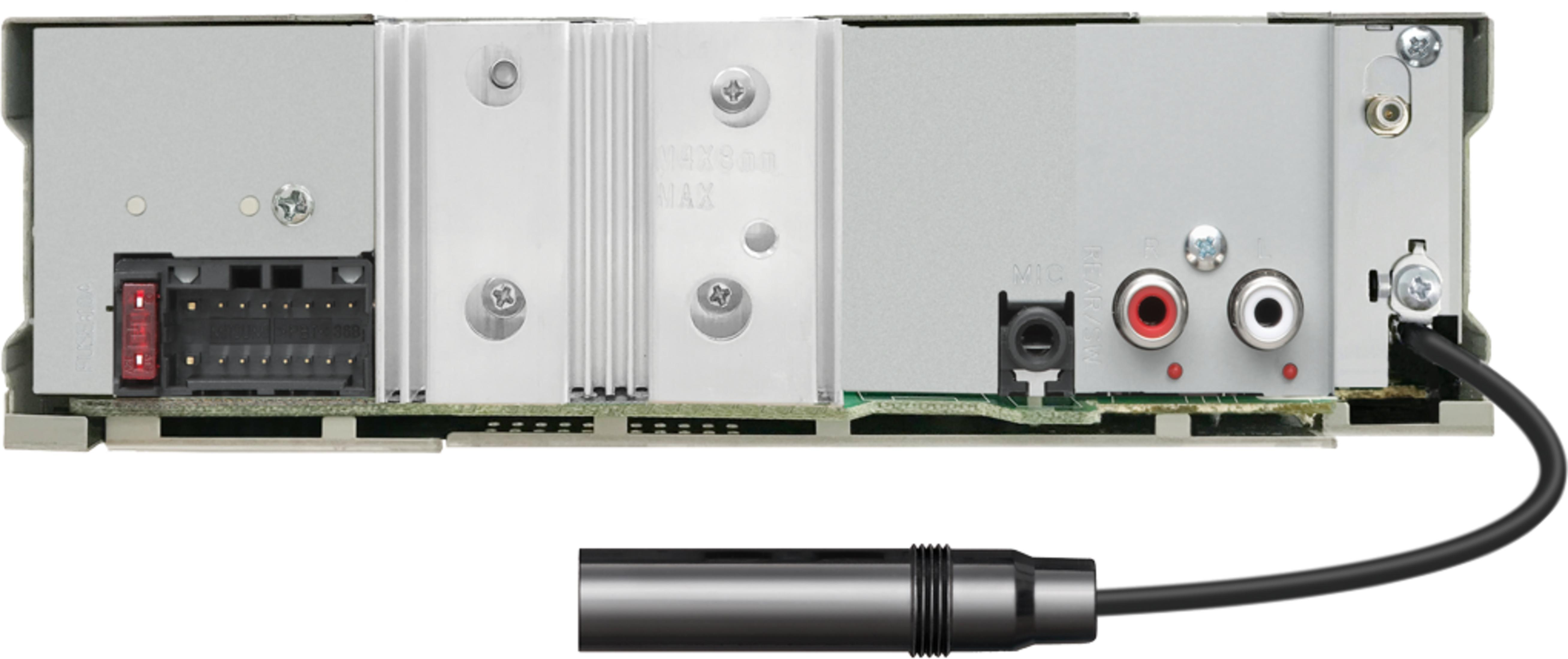 Rückseite eines Autoradios mit Anschlüssen, Sicherung und Mikrofonkabel.