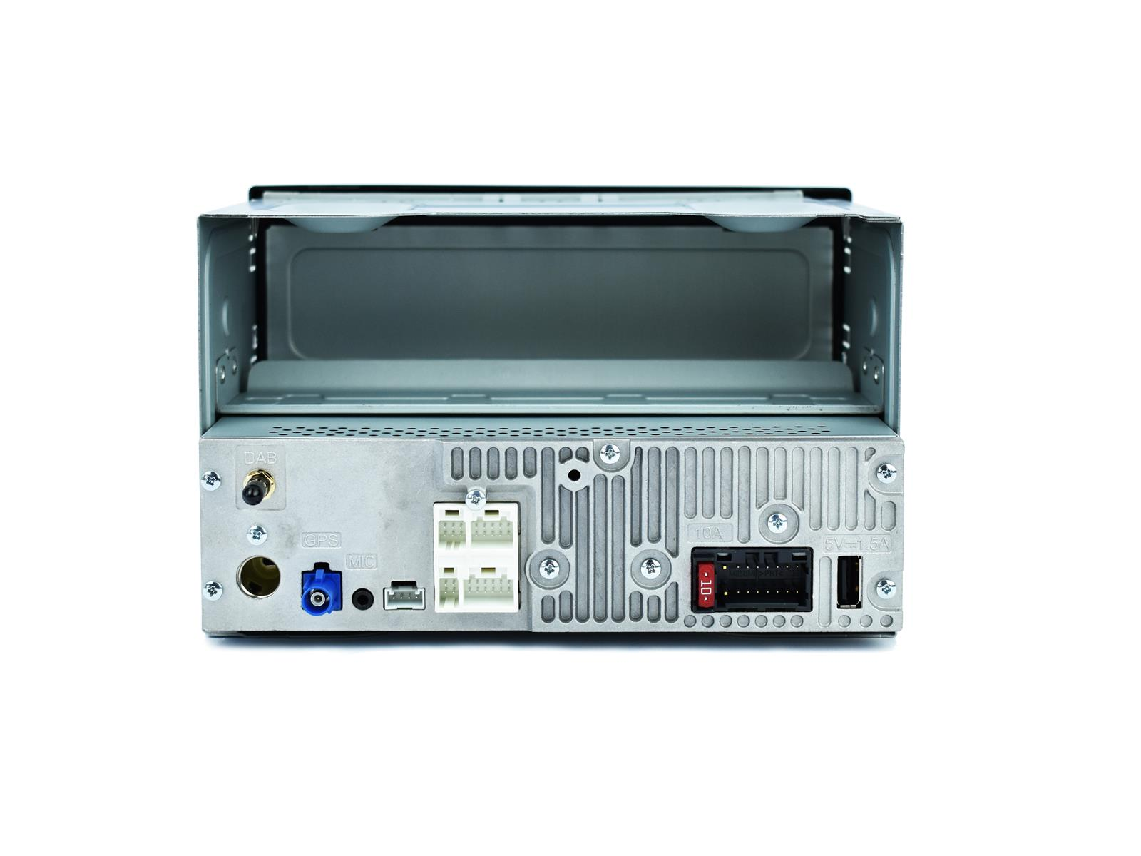 Arrière d'une radio de voiture montrant les connecteurs pour DAB, GPS, micro, alimentation et USB.