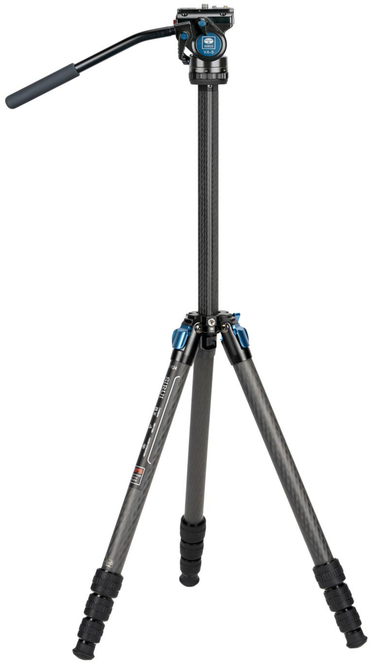 Un trípode negro de fibra de carbono con cabeza azul y mango negro.