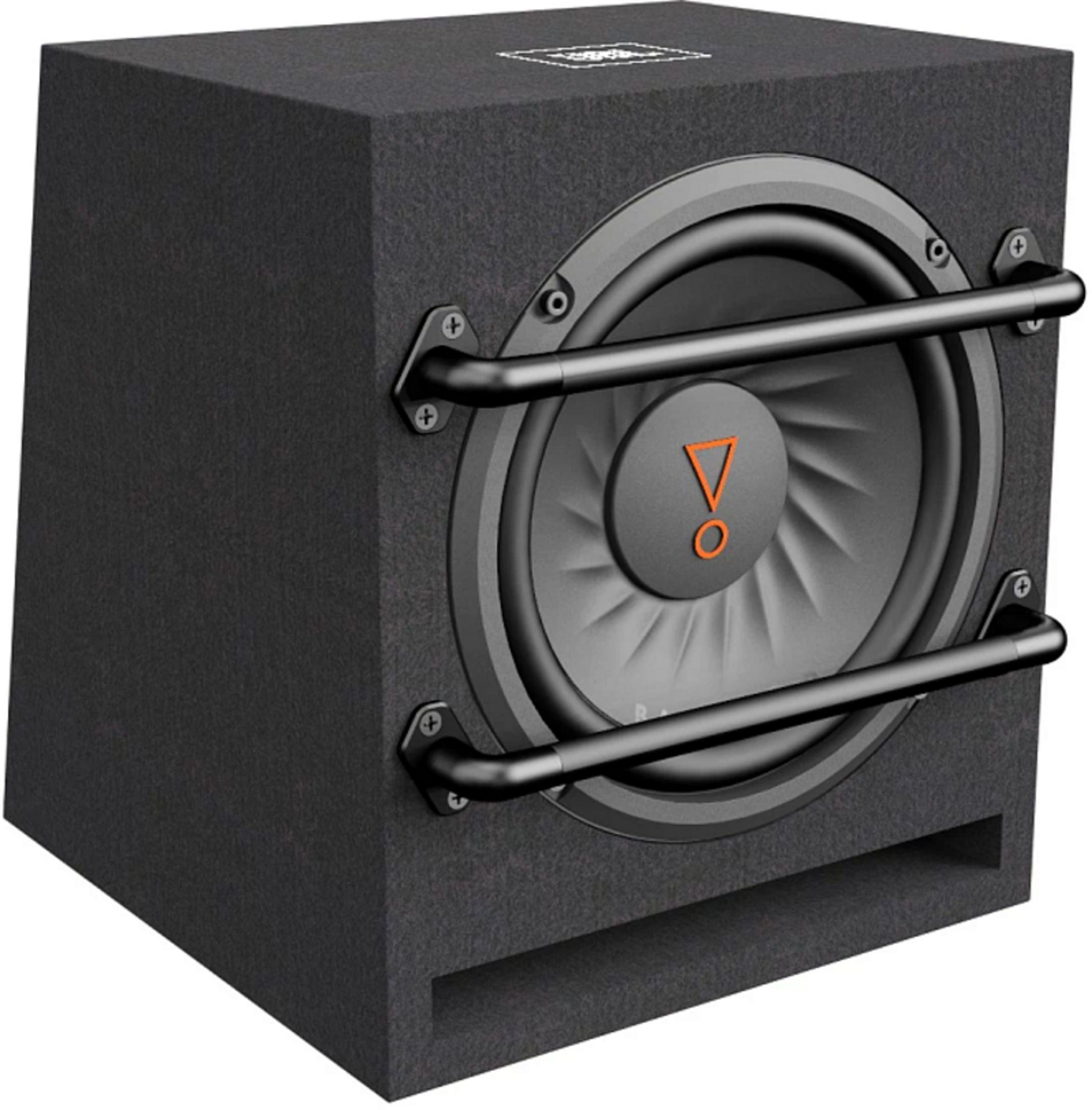 Schwarzer Subwoofer mit silbernen Schutzbügeln vor dem Lautsprecher.