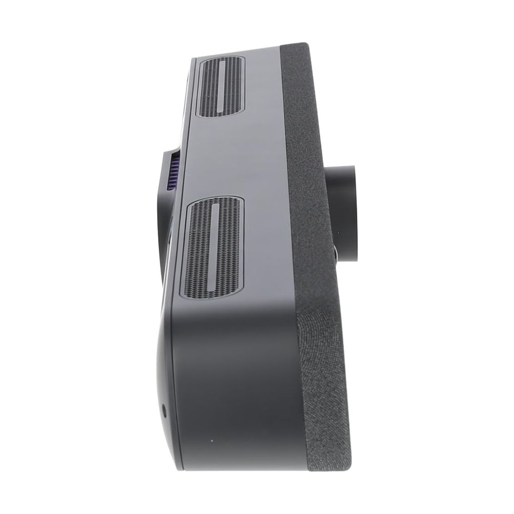 Dispositivo electrónico gris con ranuras de ventilación y montura de lente.
