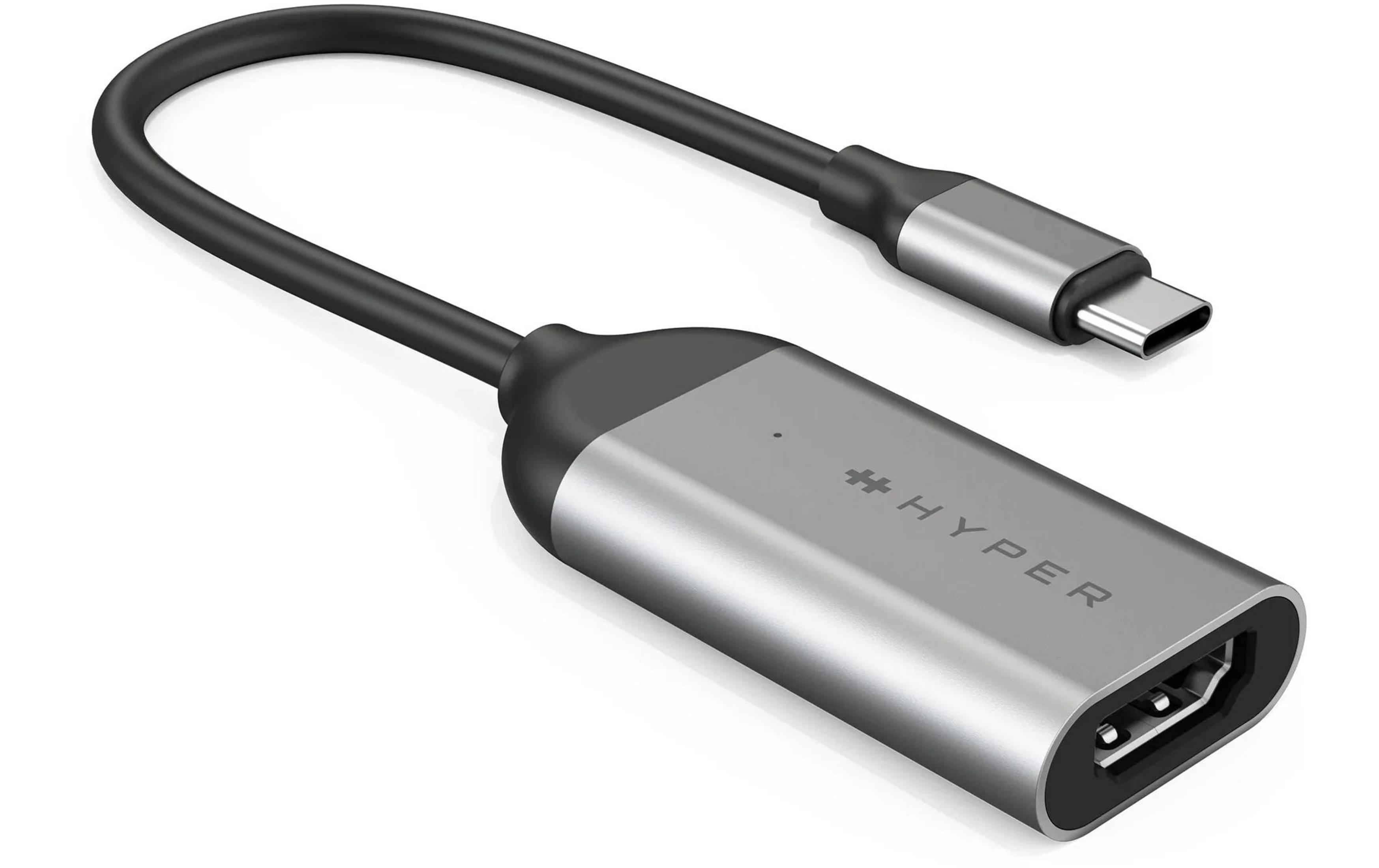 Srebrny adapter HDMI na USB-C z czarnym kablem na białym tle.