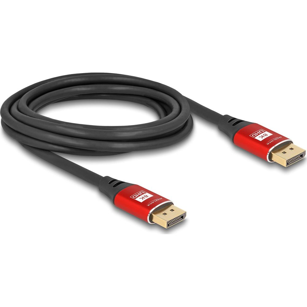 Ein schwarzes 8K UHD Kabel mit roten Anschlüssen auf weißem Hintergrund.