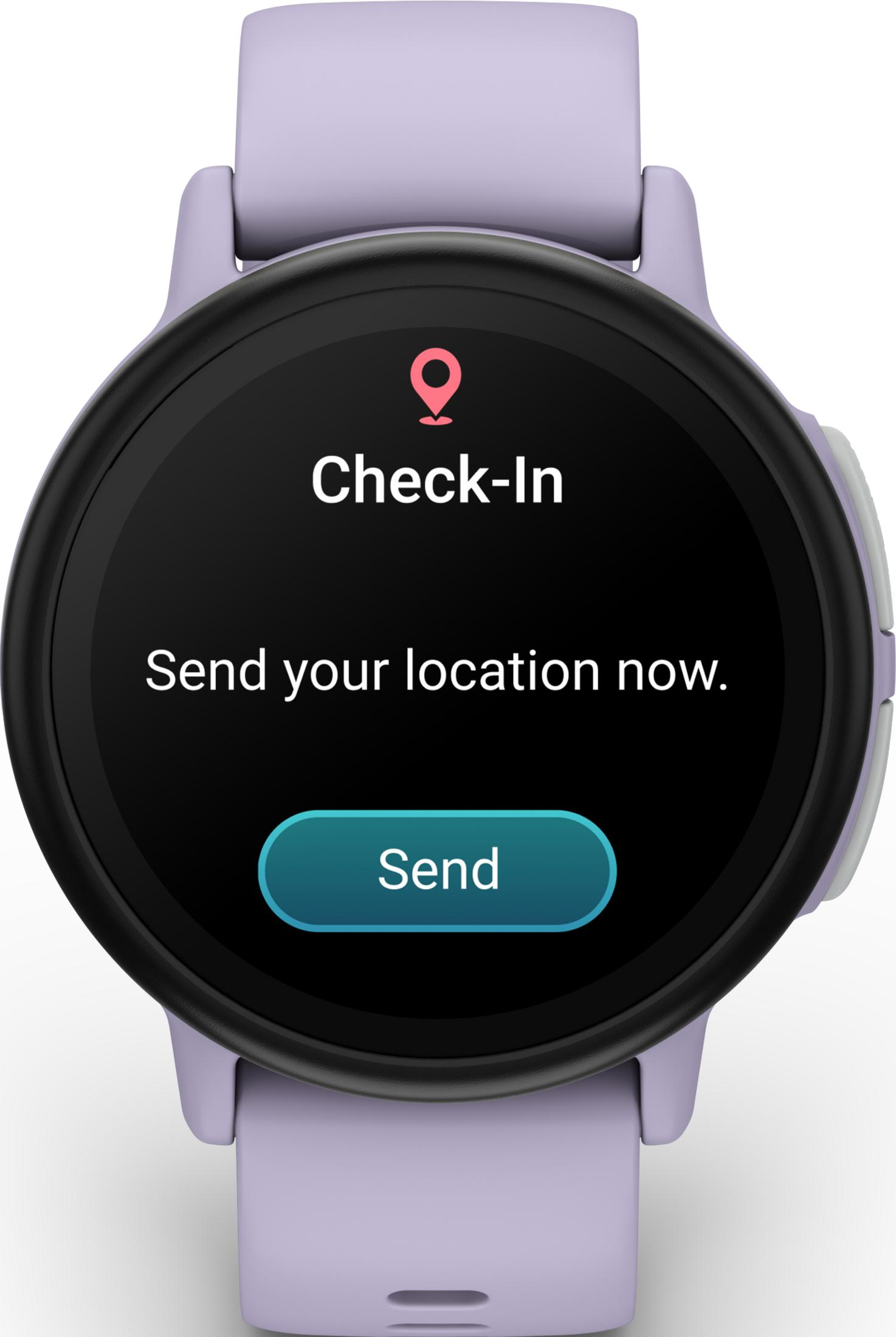 Eine lila Smartwatch mit einem schwarzen Bildschirm, der 'Check-In' und 'Senden Sie jetzt Ihren Standort' anzeigt.