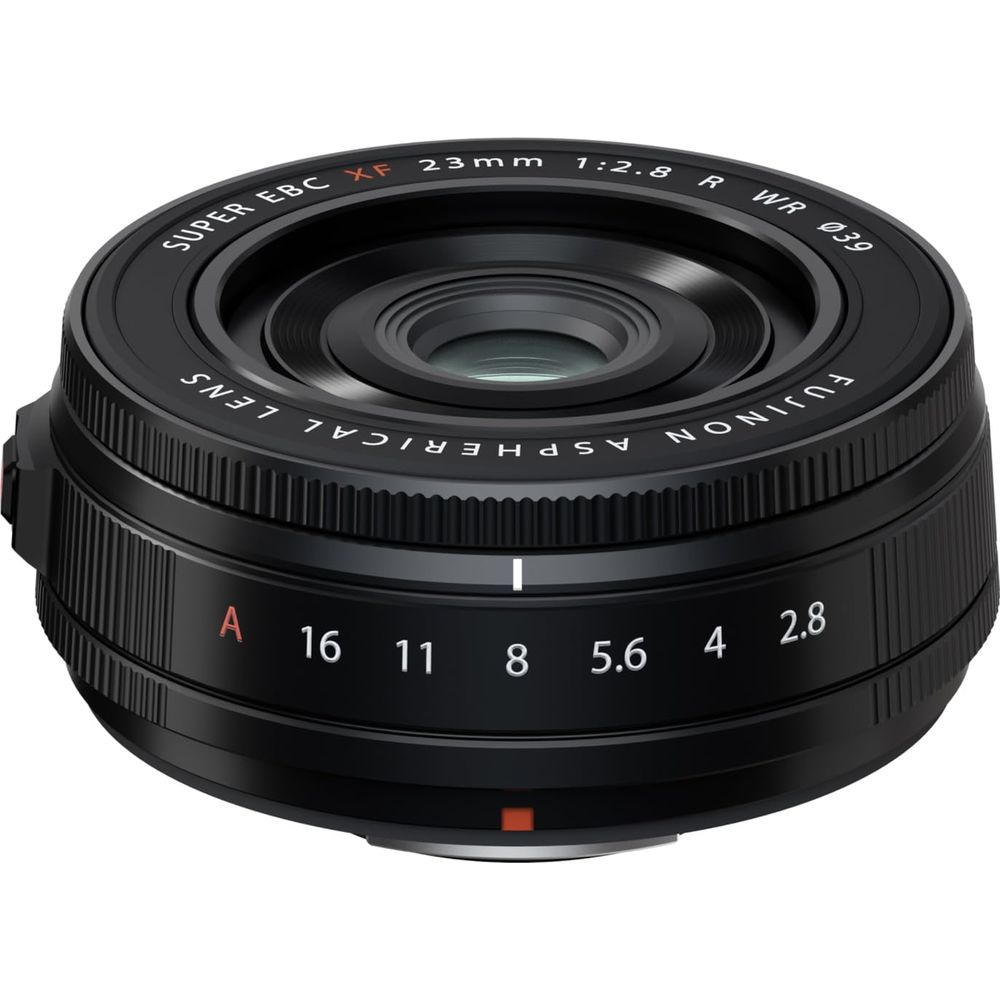 Fujinon XF 23mm 1:2.8 Objektiv mit Blendenring und weißen Markierungen.
