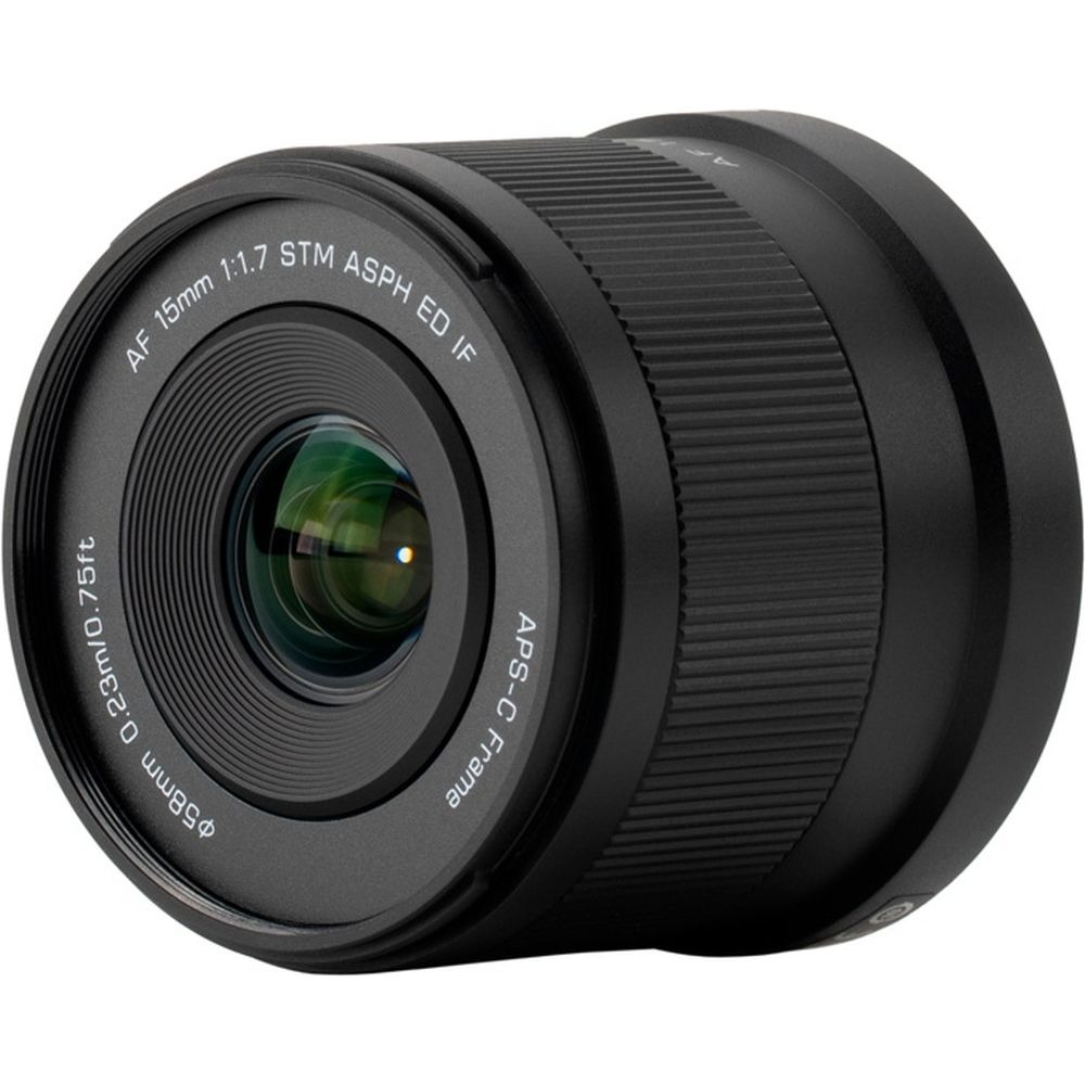 Schwarze Kameralinse mit Markierungen AF 15mm 1:1,7 STM ASPH ED IF.