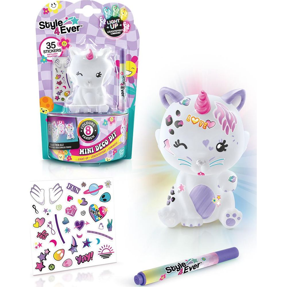 Ein Deko-DIY-Set mit einem weißen Einhorn und einem katzenähnlichen Objekt.