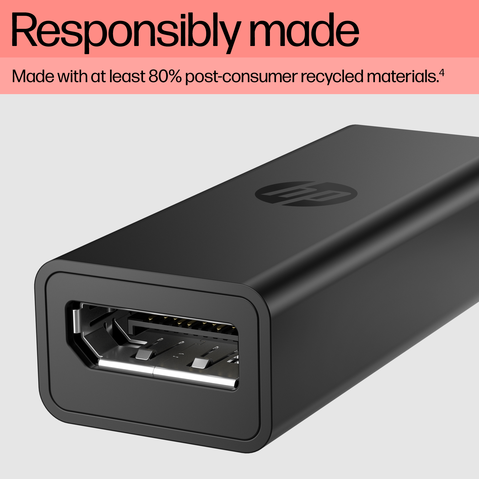 Schwarzer USB-C-Adapter mit HP-Logo und sichtbaren Anschlüssen.