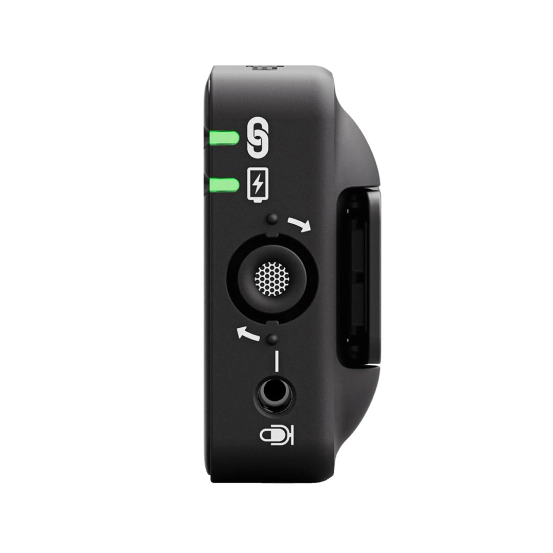 Czarny mikrofon ze zielonymi wskaźnikami LED i portami.