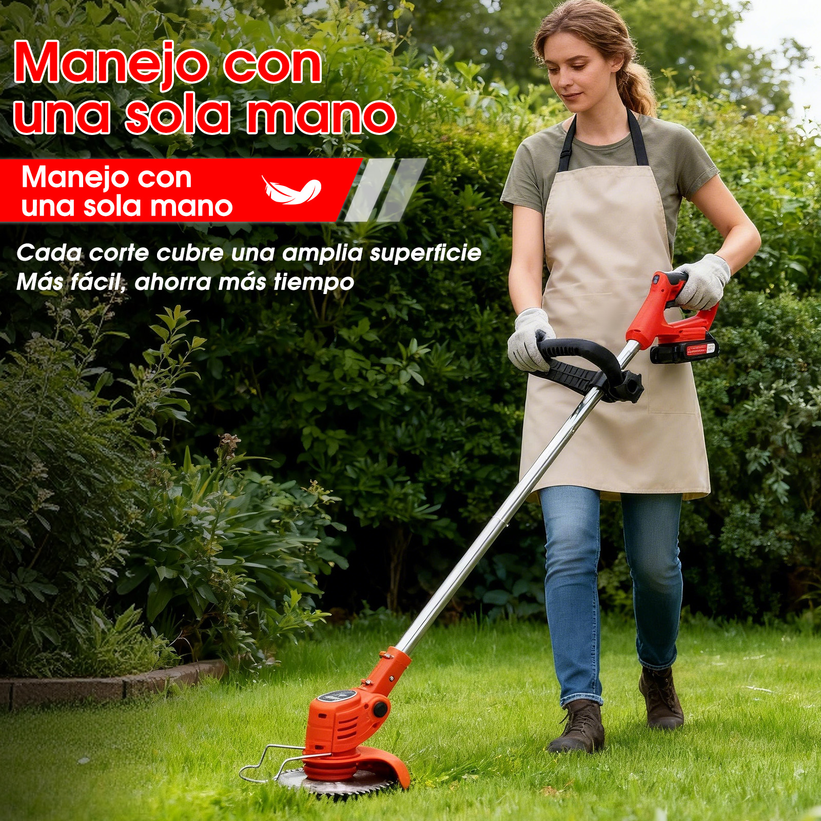 Una mujer con delantal y guantes usa un cortacésped en el jardín.