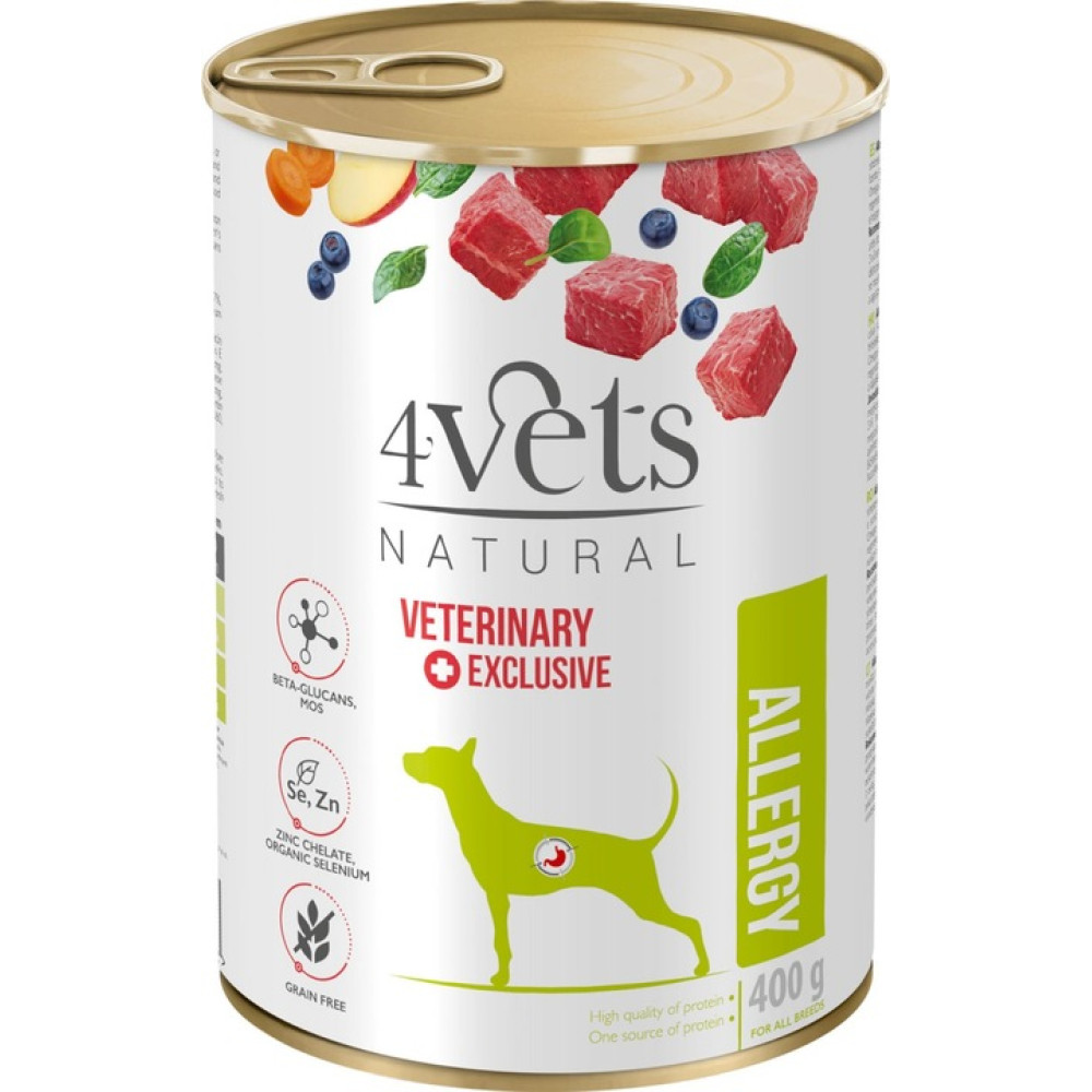 Puszka karmy dla psów z kostkami mięsa, jagodami, marchewką i jabłkami. Etykieta 'Alergia'.