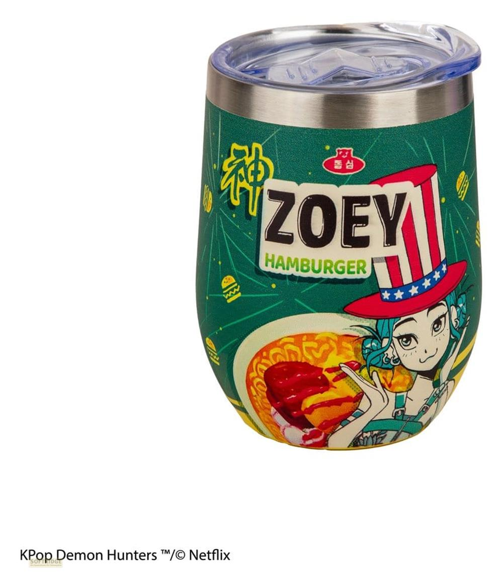 Ein grüner Becher mit Anime-Figur, Ramen und einem Hamburger-Logo.