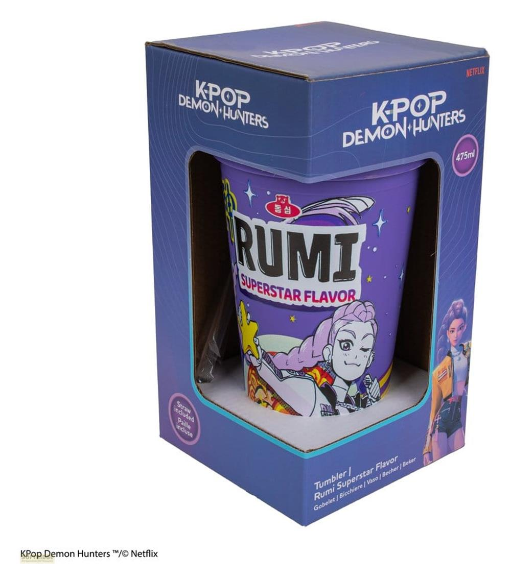 Vaso morado K-Pop Demon Hunters con personaje de anime y sabor fresa.
