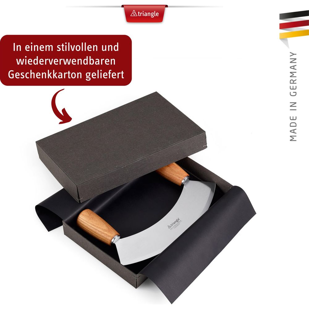 Ein gebogener Messer mit Holzgriffen in einer Geschenkbox.