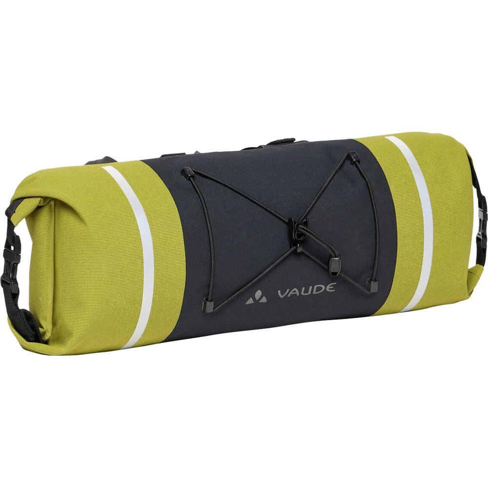 Un sac cylindrique, jaune et noir à rayures blanches, avec des cordons élastiques et le logo VAUDE.