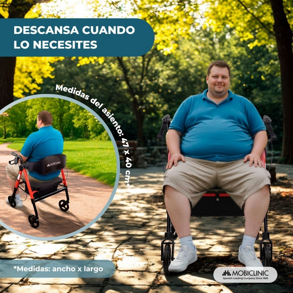Un hombre sentado en un andador al aire libre. Medidas asiento: 47x40cm.
