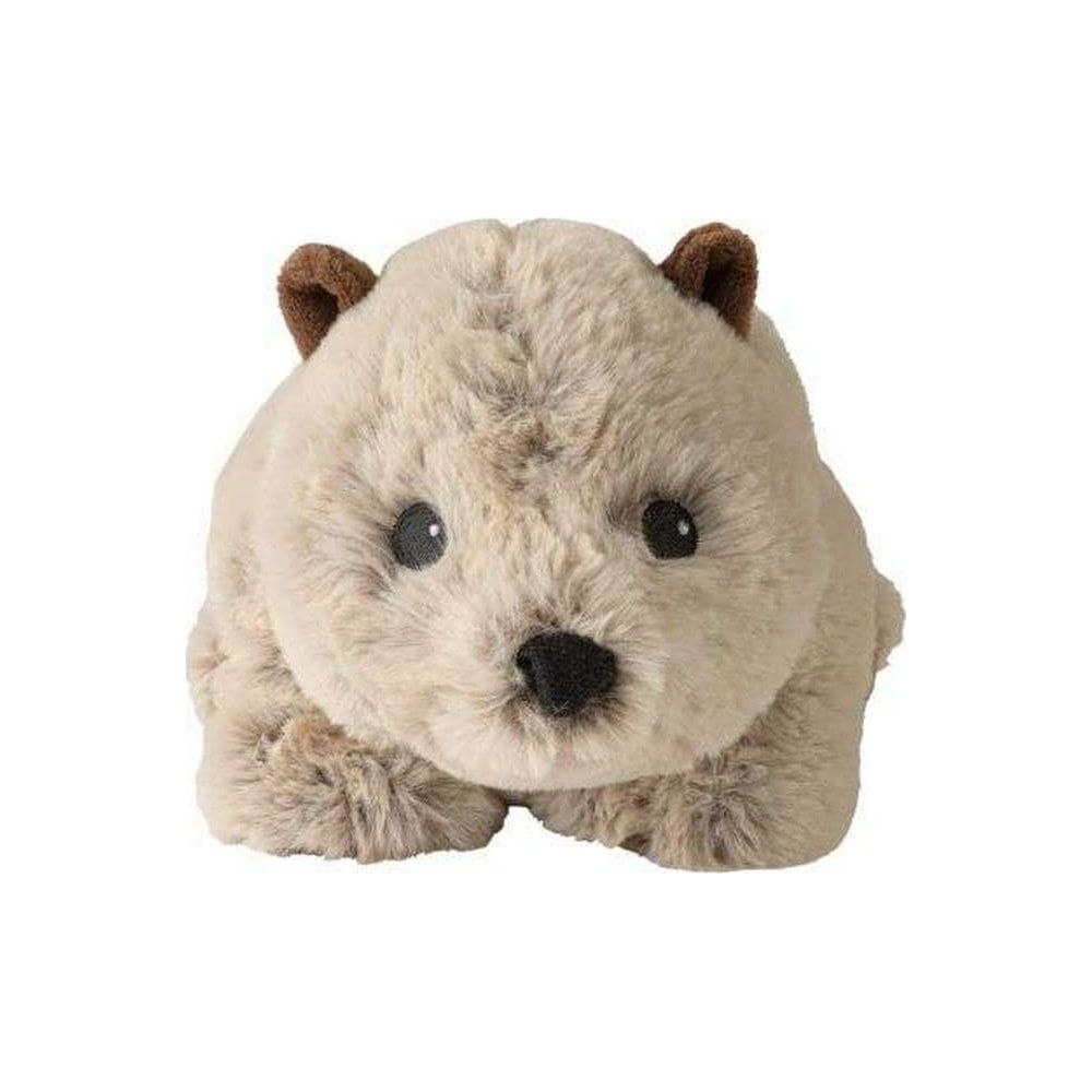 Ein flauschiges, hellbraunes Stofftier mit dunklen Augen und Ohren.