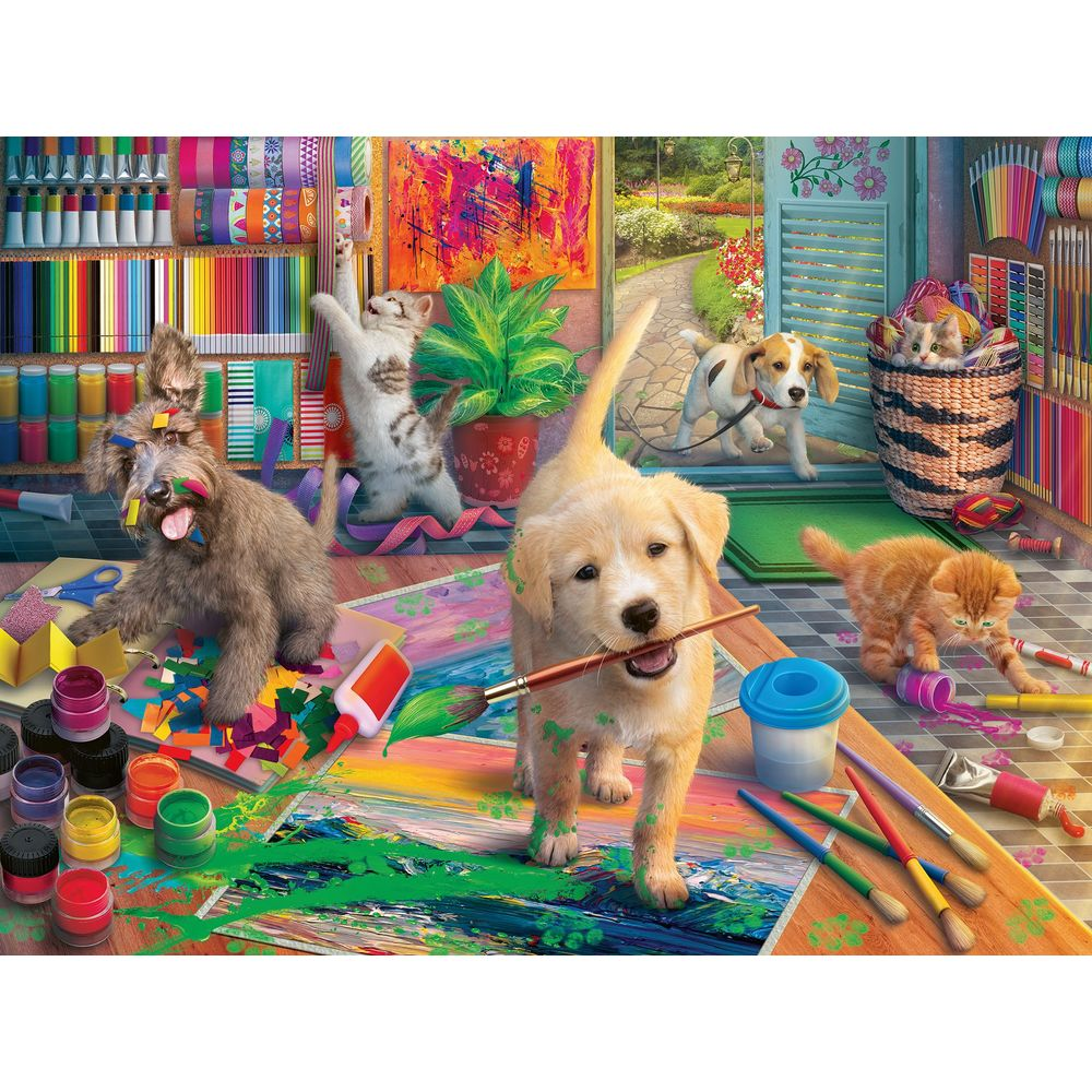 Cuccioli e gattini giocano con pittura e pennelli in una stanza creativa.