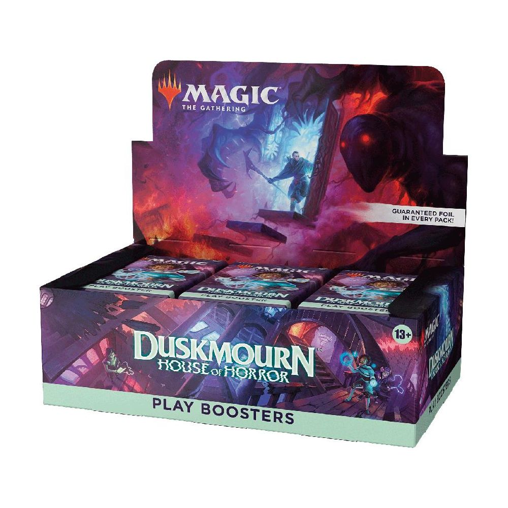 Magic: The Gathering Duskmoorn Play Booster Box mit gruseliger Kunst.