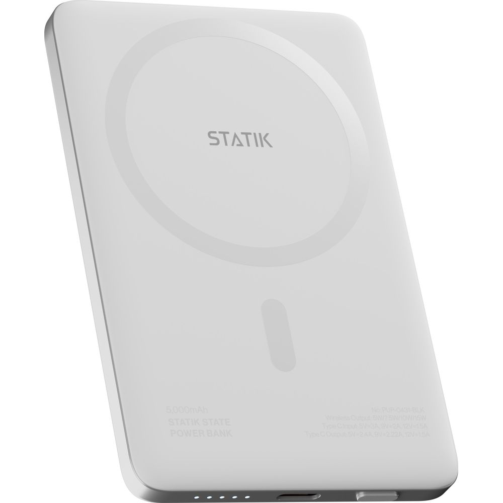 Weiße Powerbank mit "STATIK"-Logo und Ladeanzeige. 5000mAh.
