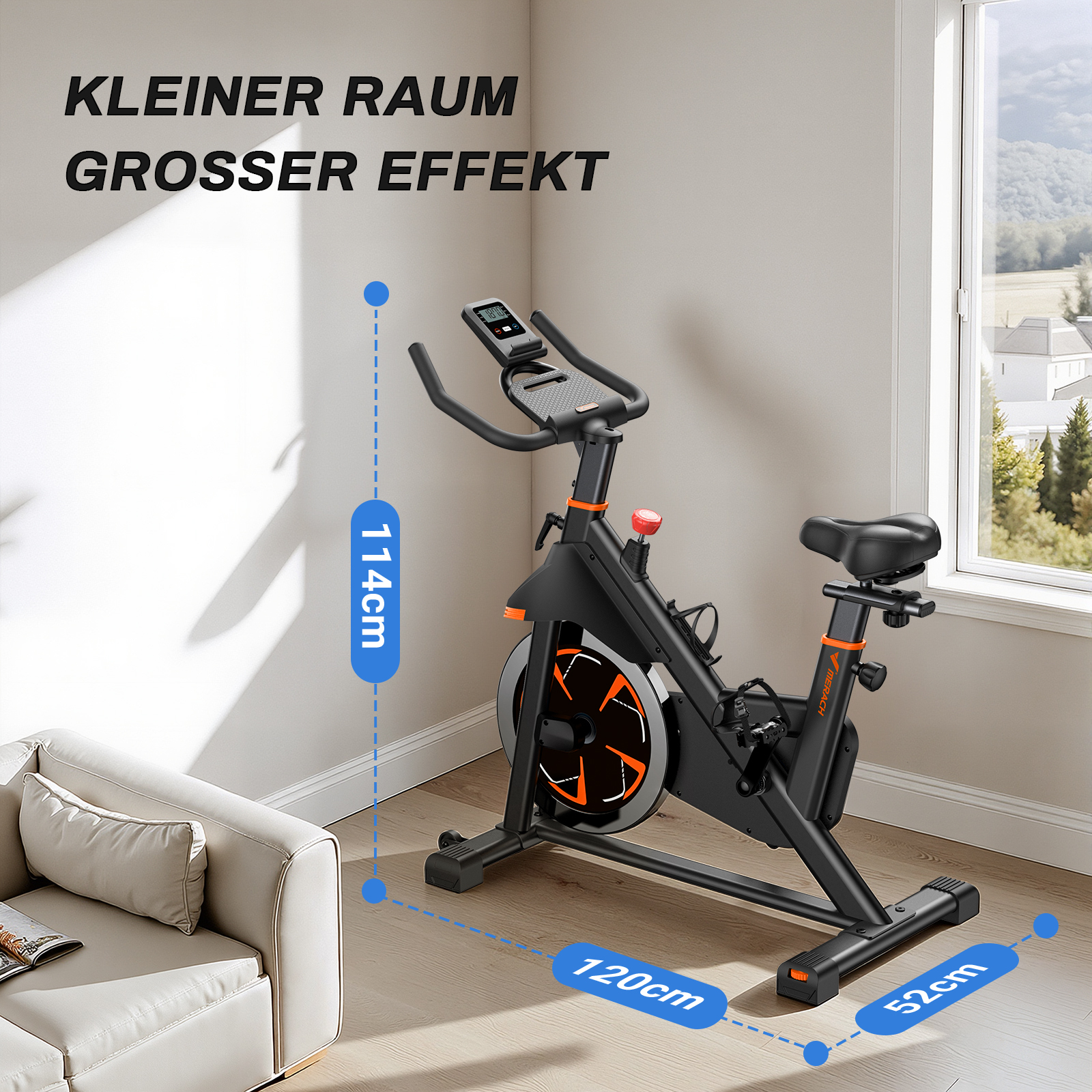 Schwarzes Indoor-Fahrrad mit orangefarbenen Akzenten steht in einem hellen Raum.