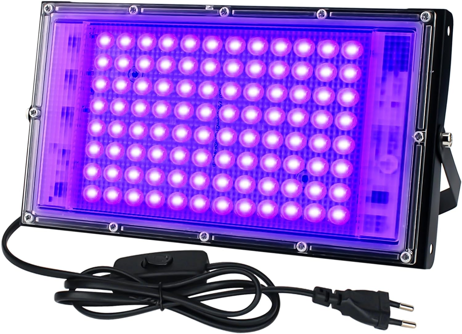Ein UV-LED-Flutlicht mit schwarzem Gehäuse, Kabel und Schalter.