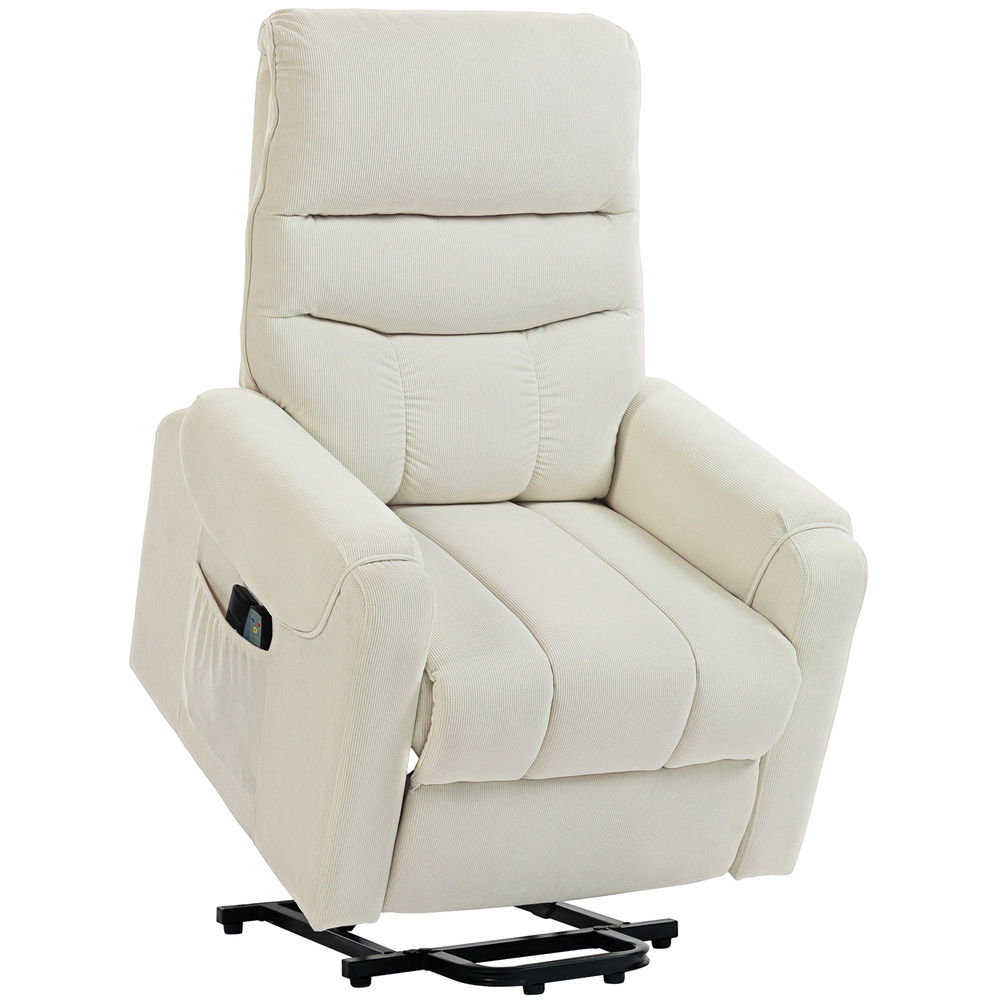 Un sillón reclinable tapizado color crema con un mando en su bolsillo lateral.