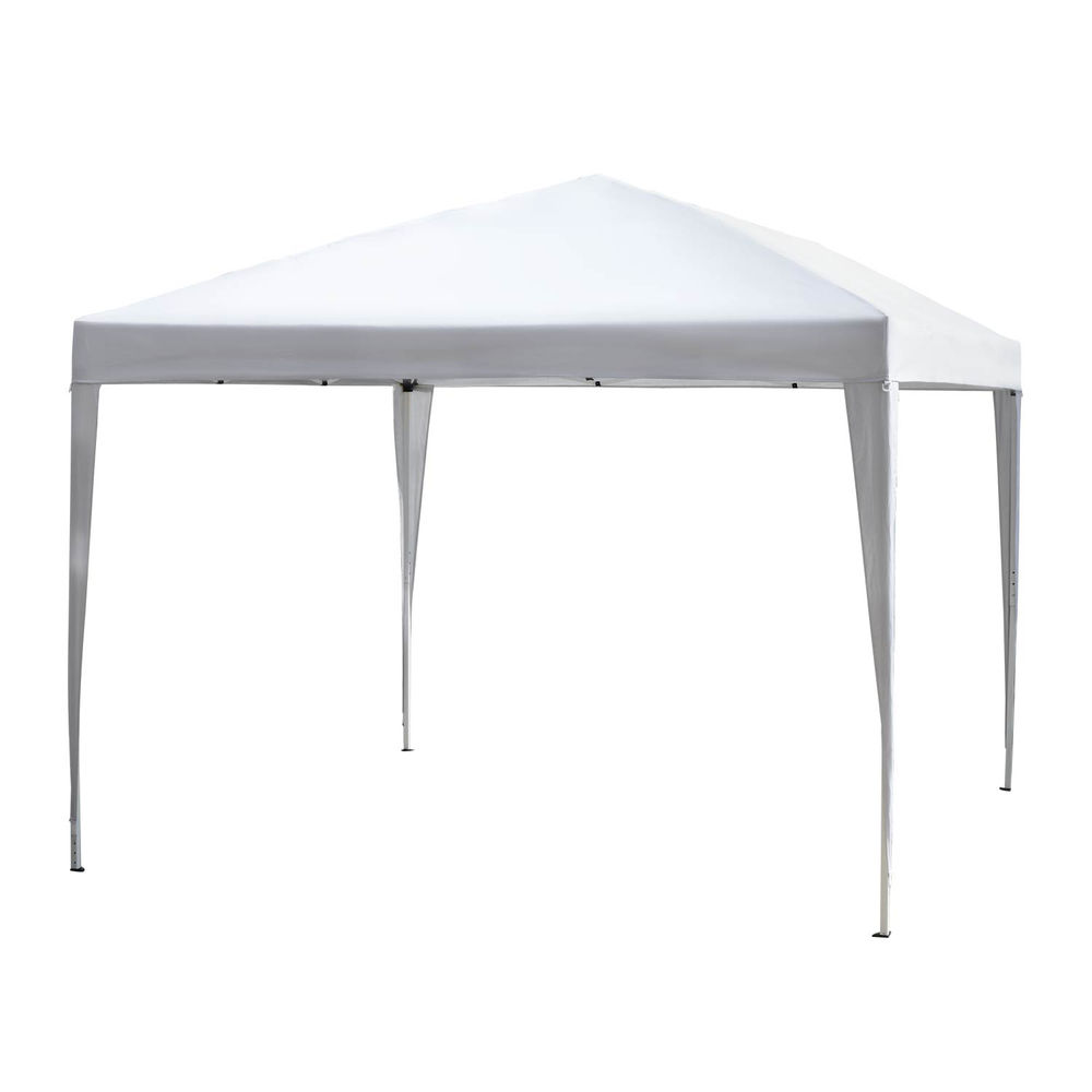 Una carpa blanca de cuatro patas se alza sobre fondo blanco.