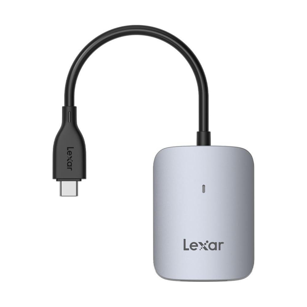 Ein silbernes Lexar-Gerät mit schwarzem Kabel und USB-C-Anschluss.