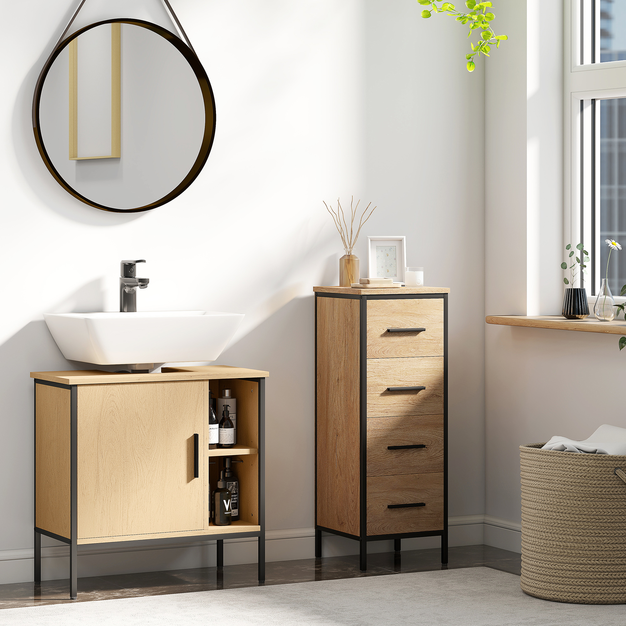 Baño con lavabo, espejo, mueble de madera y cesto de ropa.