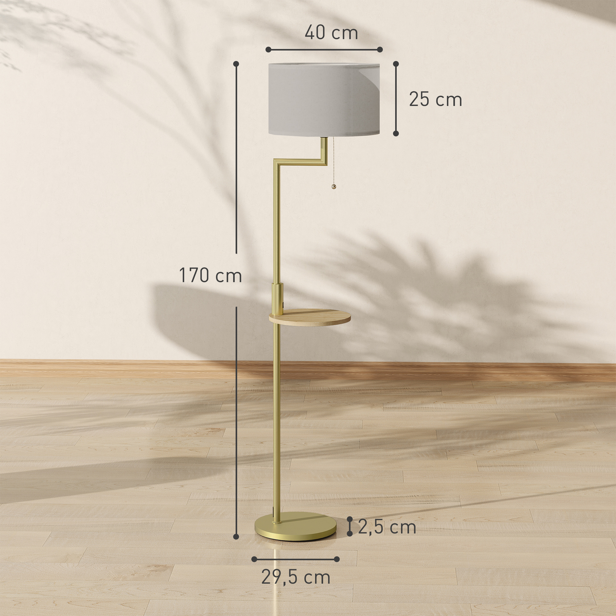 Lámpara de pie dorada con pantalla gris y estante. H: 170cm, Diámetro pantalla: 40cm.