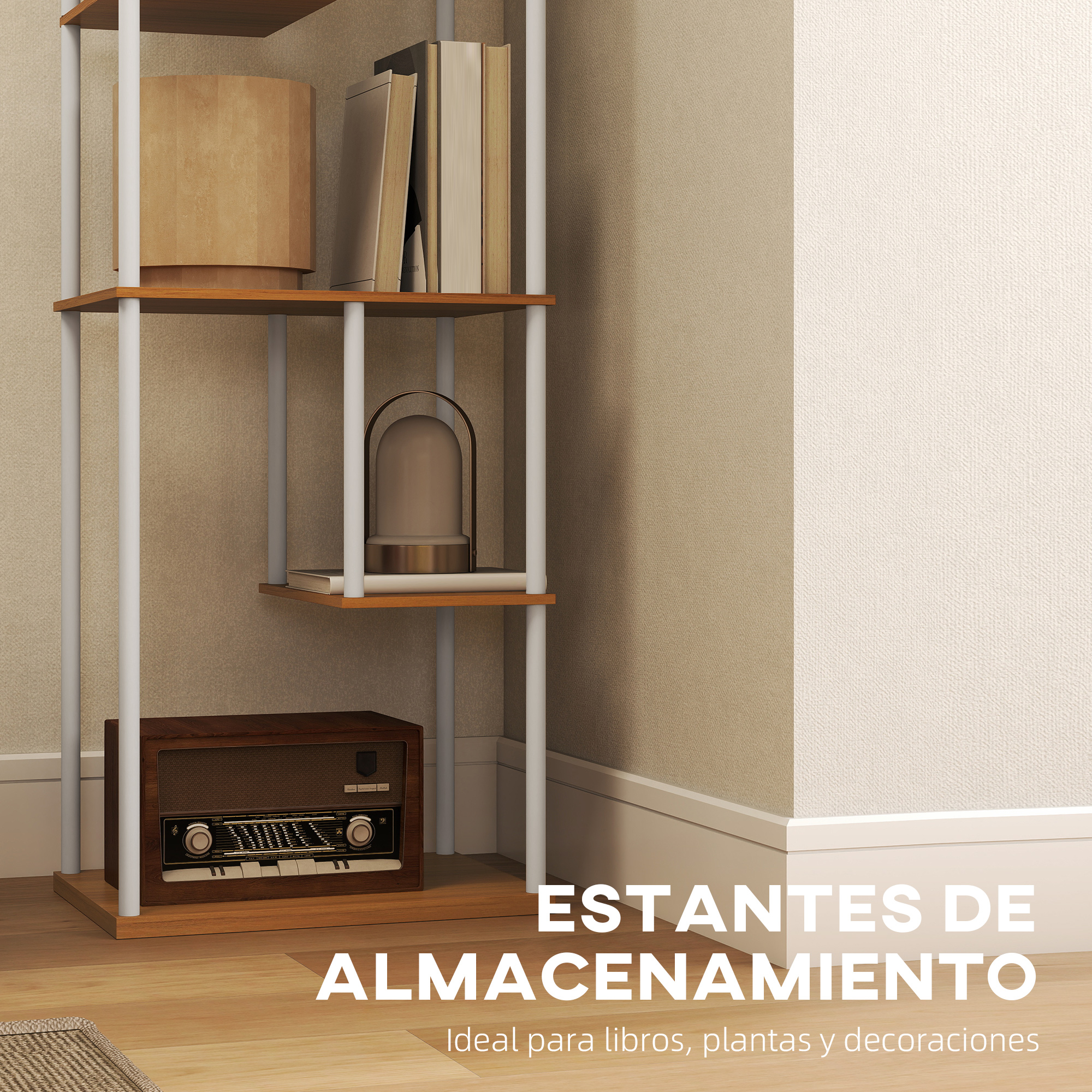 Un estante con libros, una lámpara, una radio y decoraciones.