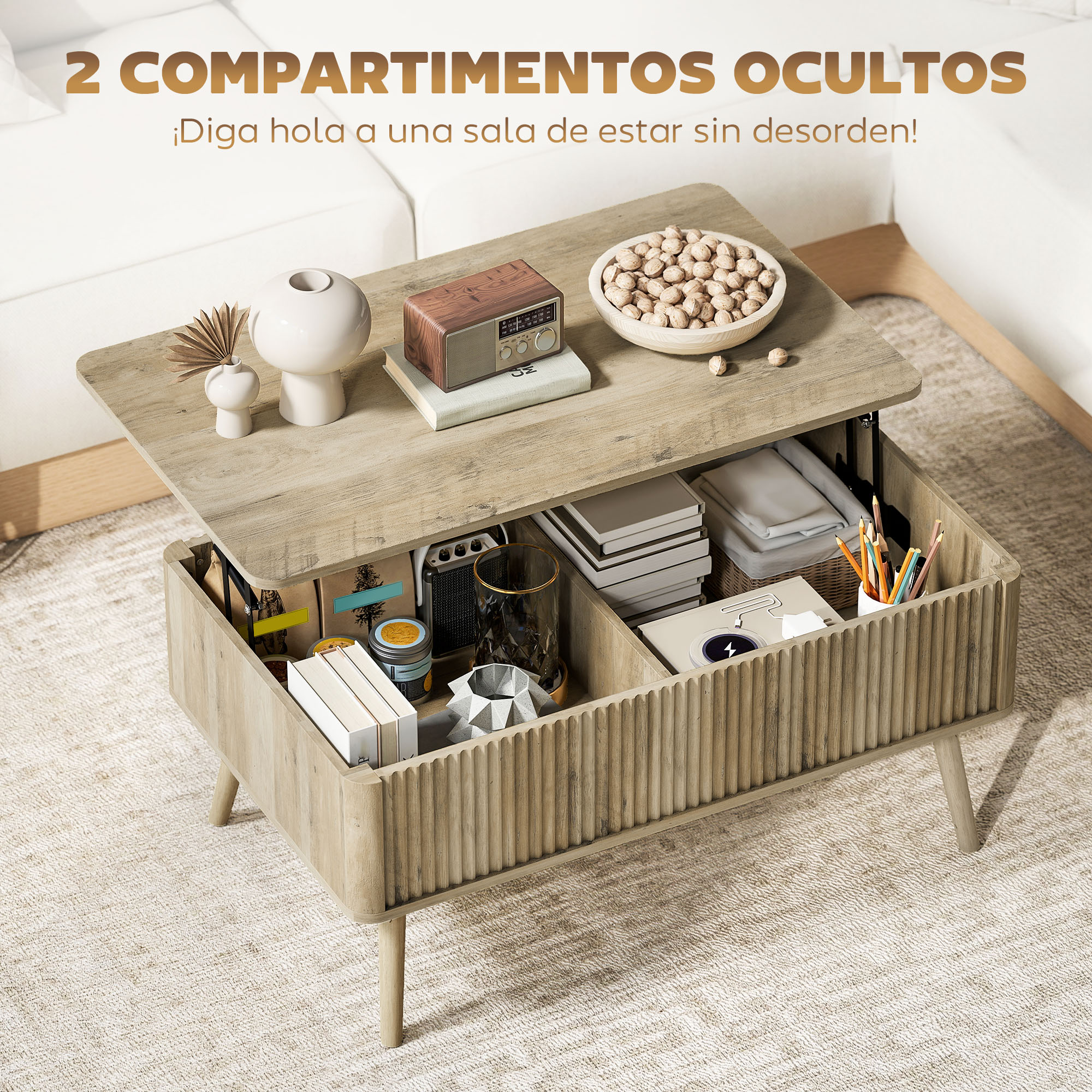 Una mesa de centro de madera con compartimento abierto que contiene libros, lápices y vasos.