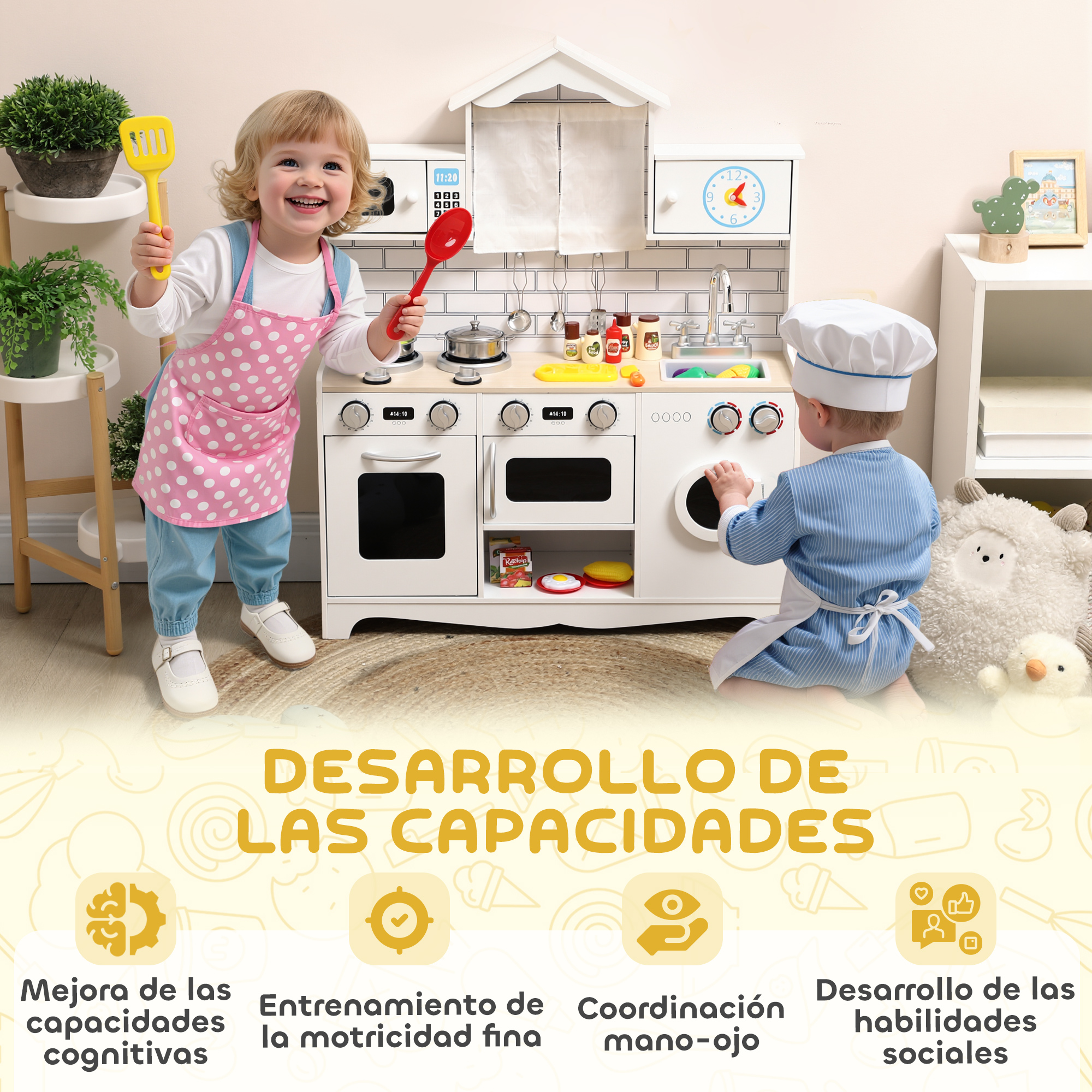 Dos niños juegan con una cocina de juguete. Un niño sostiene utensilios.