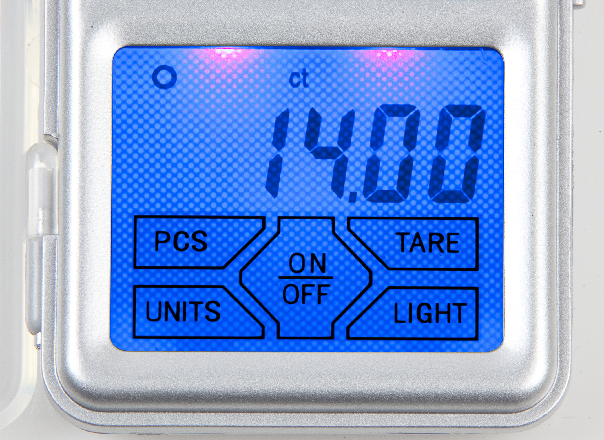 Digitalwaage-Anzeige zeigt 14,00 CT, mit Tasten PCS, TARE, UNITS, EIN/AUS, LICHT.
