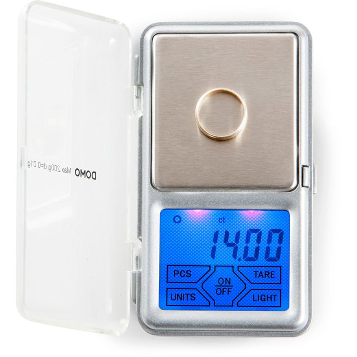 Ein goldener Ring liegt auf einer digitalen Waage, die 14,00 ct anzeigt.