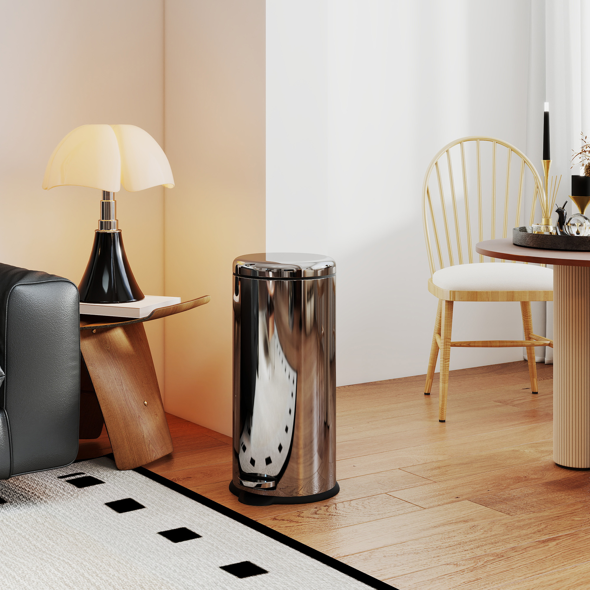 Un cubo de basura brillante junto a un sofá y una mesa con lámpara.