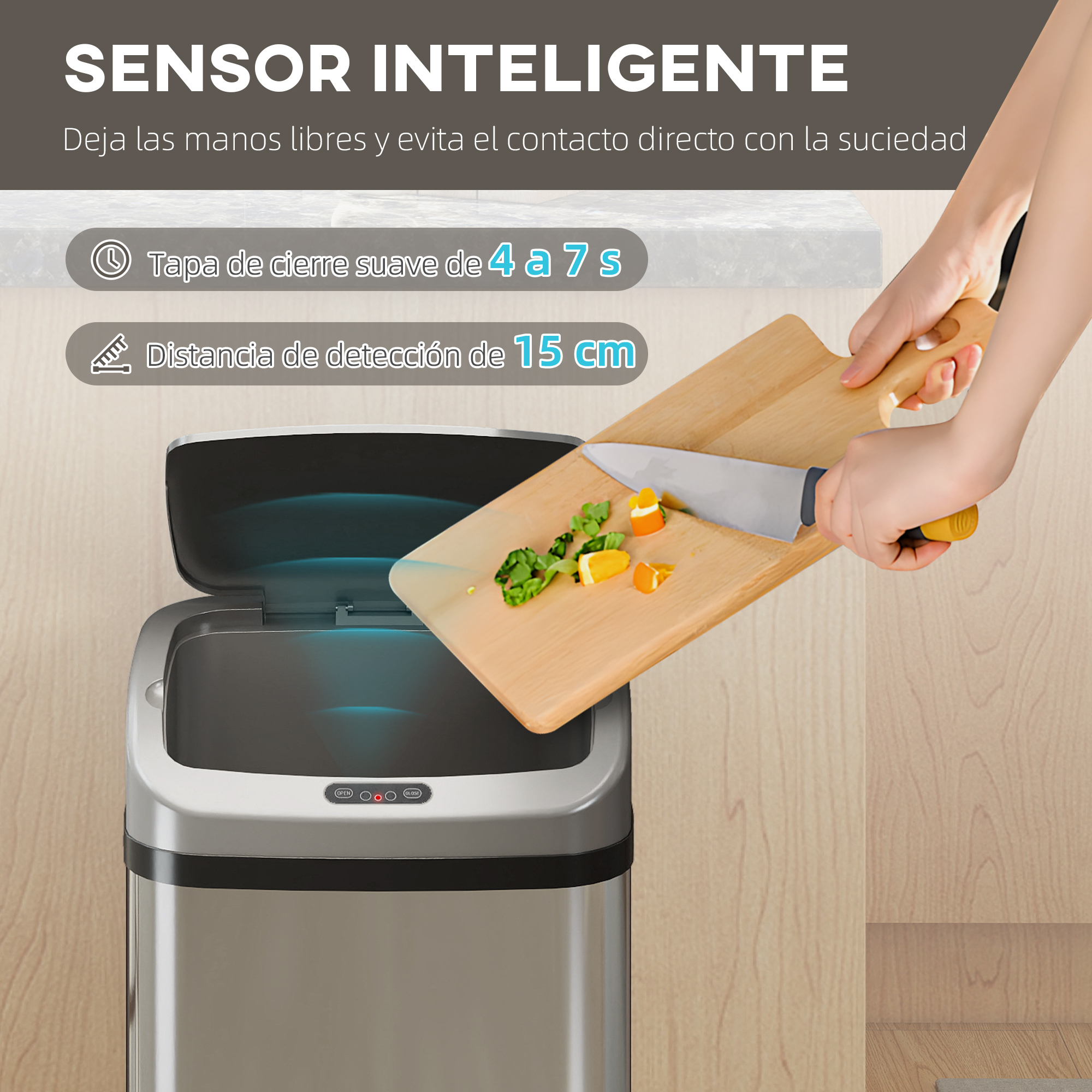 Un cubo de basura con sensor y tapa abierta, usado por una persona con tabla de verduras.