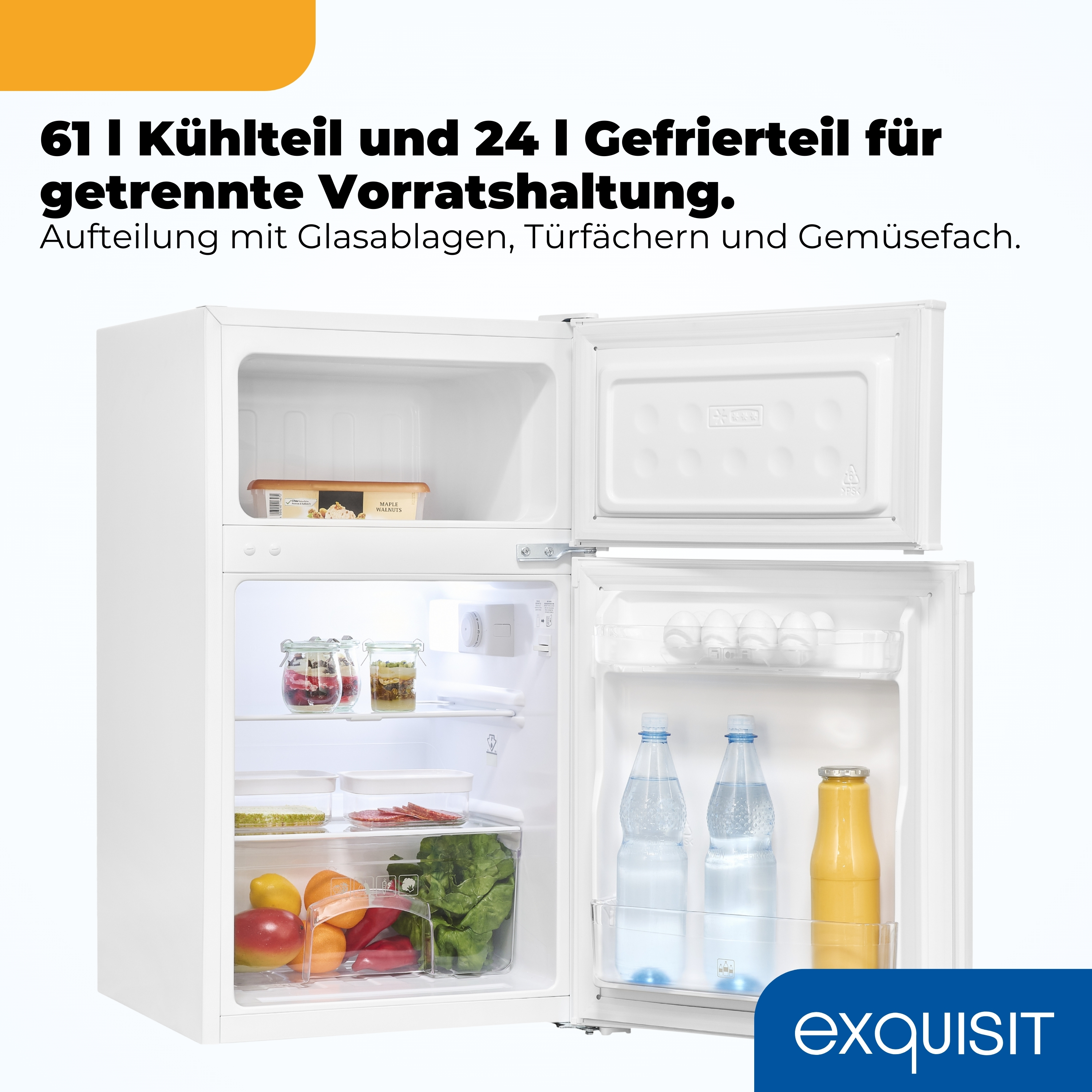 Ein weißer Kühlschrank mit geöffneter Tür, gefüllt mit Lebensmitteln.