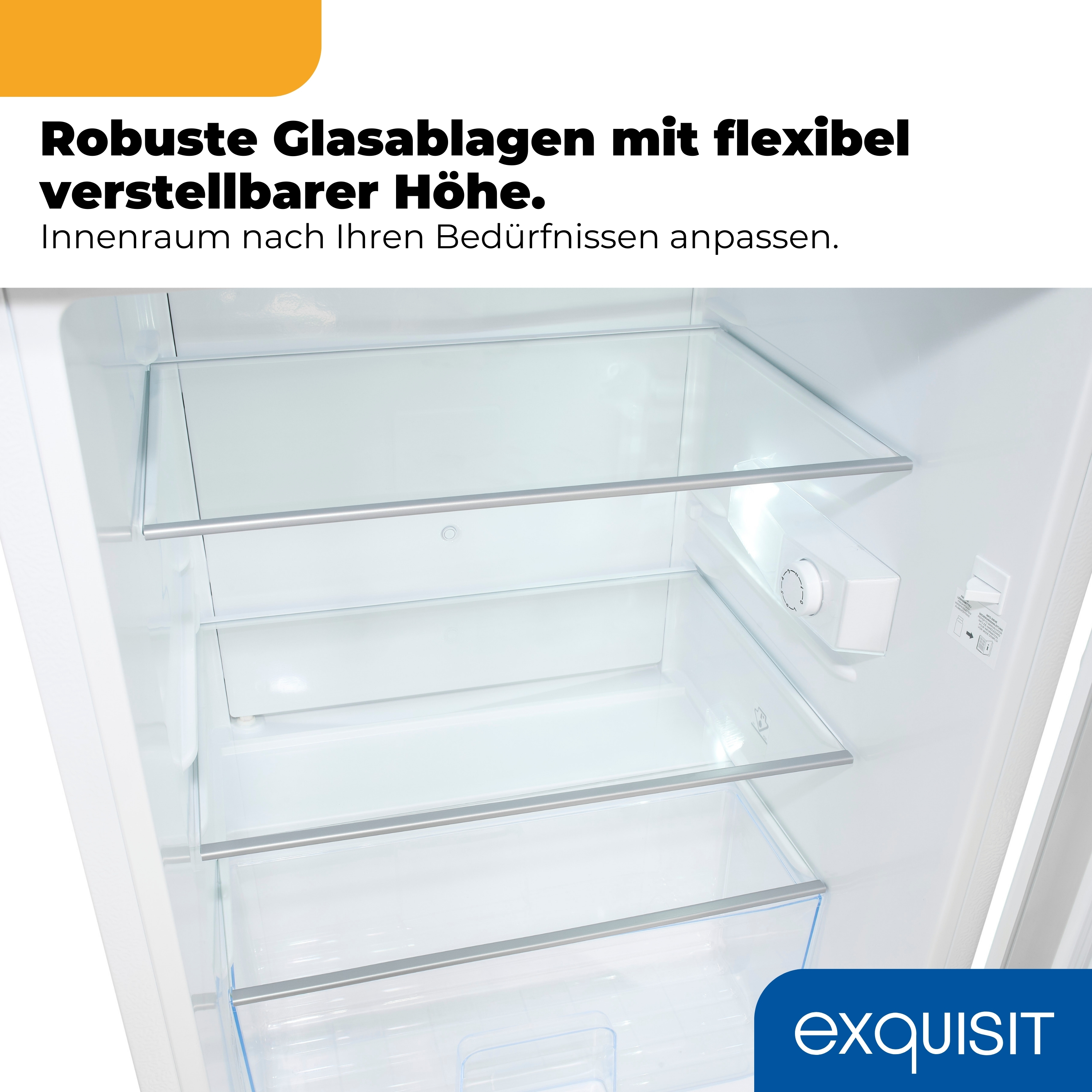Ein leerer Kühlschrankinnenraum mit Glasböden und Schubladen.