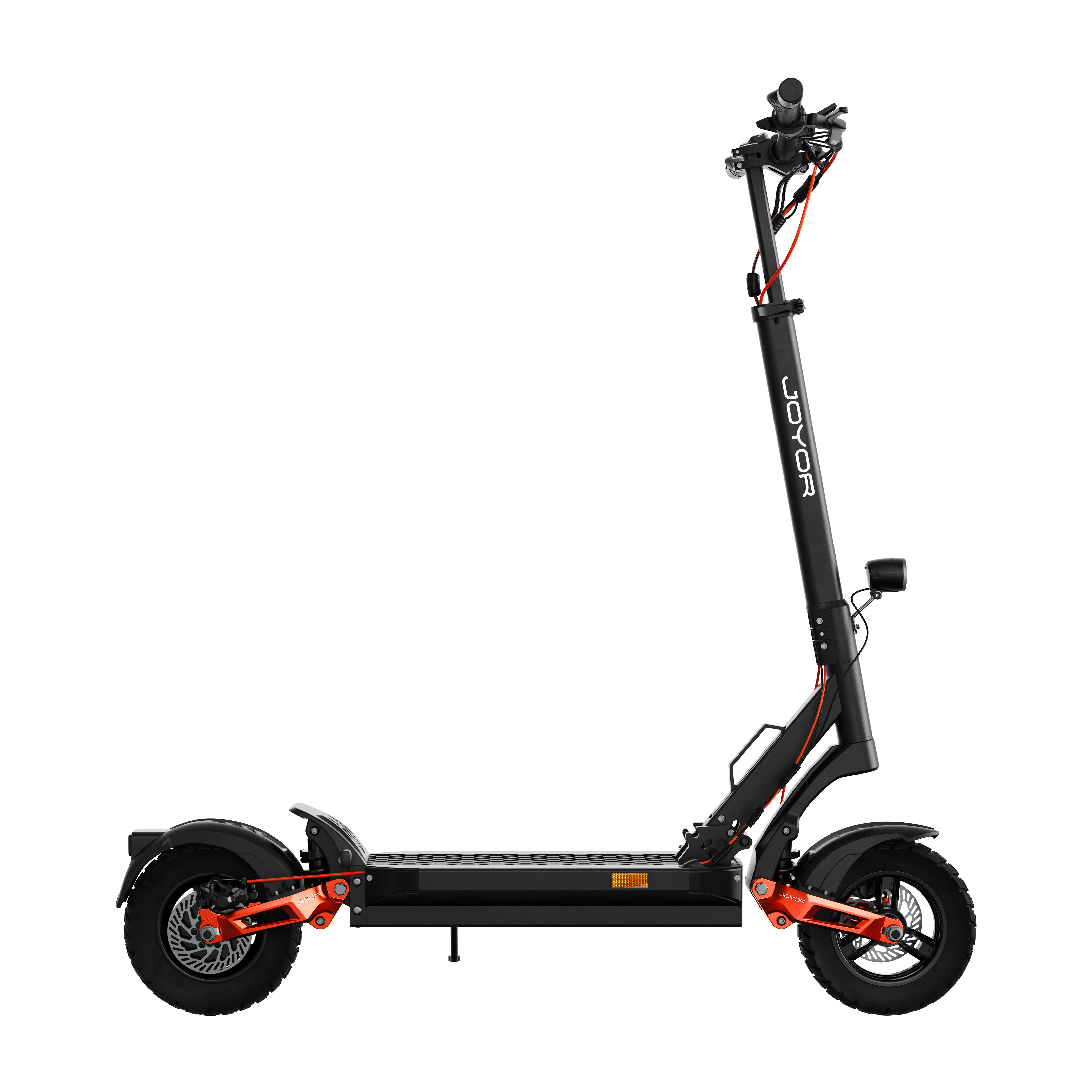 Schwarzer Elektroroller mit orangen Akzenten und JOYOR-Logo, auf weißem Hintergrund.