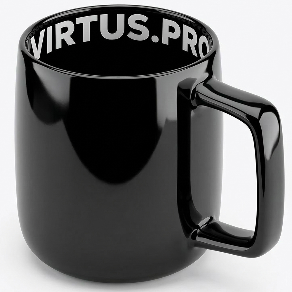 Schwarze glänzende Tasse mit weißem Text "VIRTUS.PRO" im Inneren.