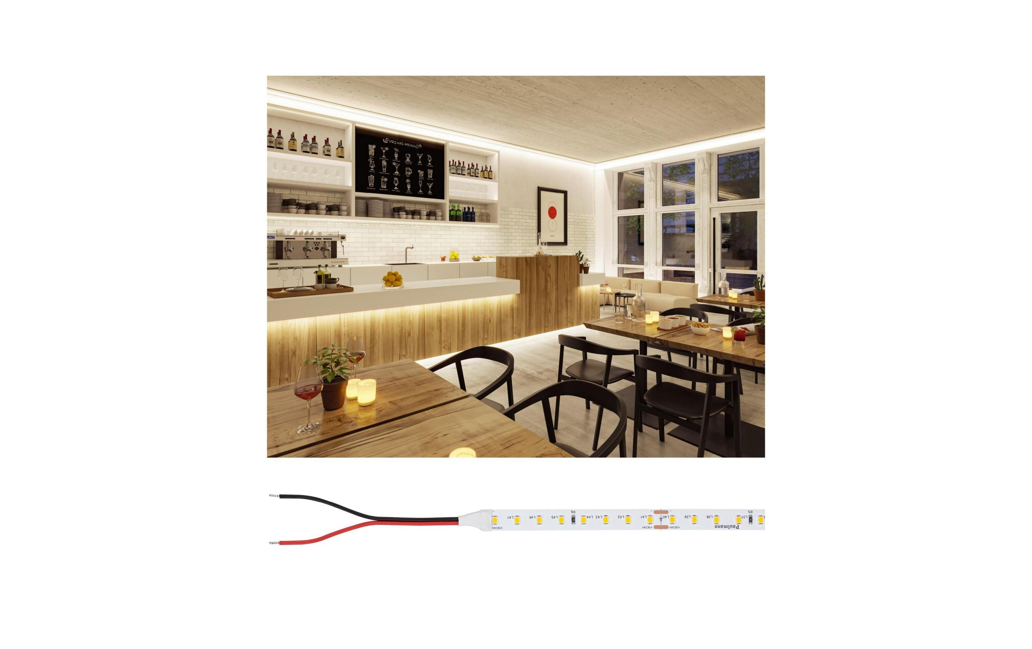 Wnętrze restauracji z drewnianymi stołami, krzesłami, barem i oknami. Poniżej widoczny jest pasek LED.