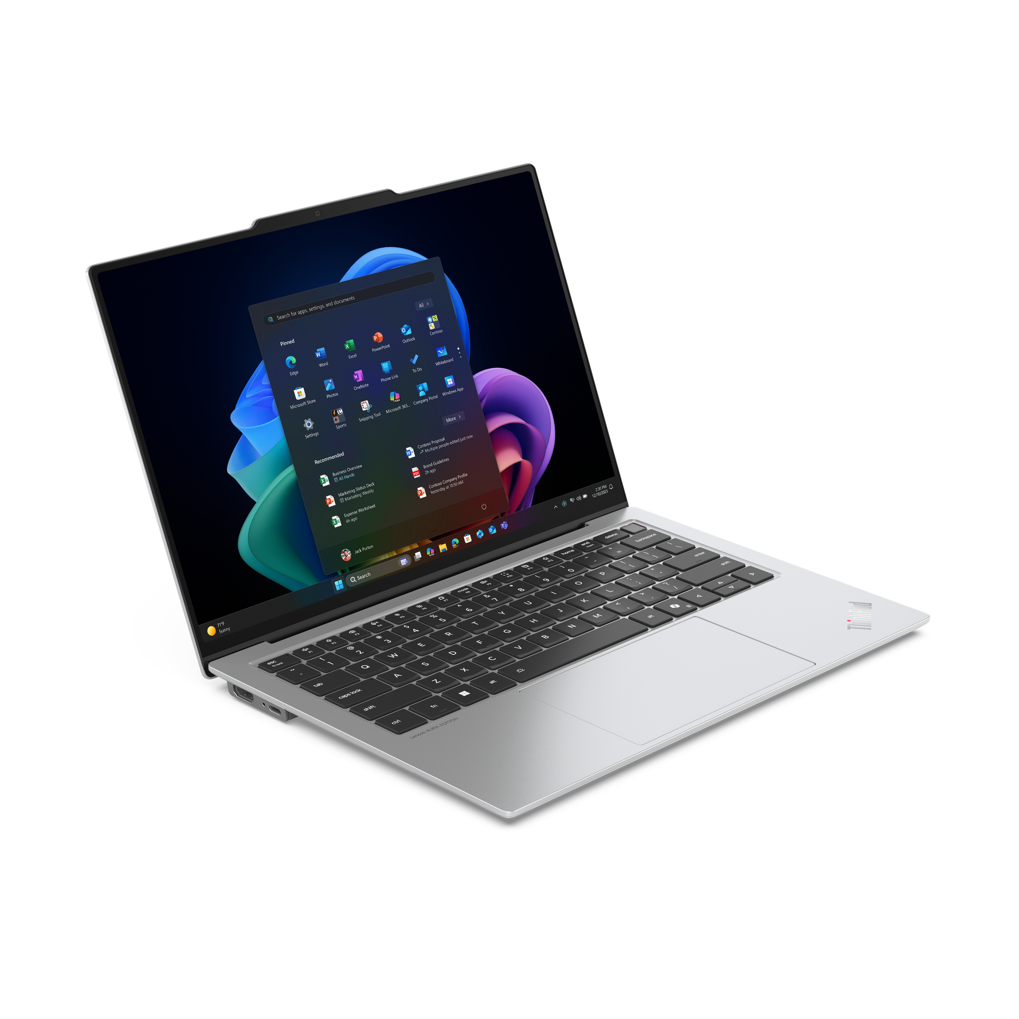 Un laptop argentato con un menu Windows aperto sullo schermo.