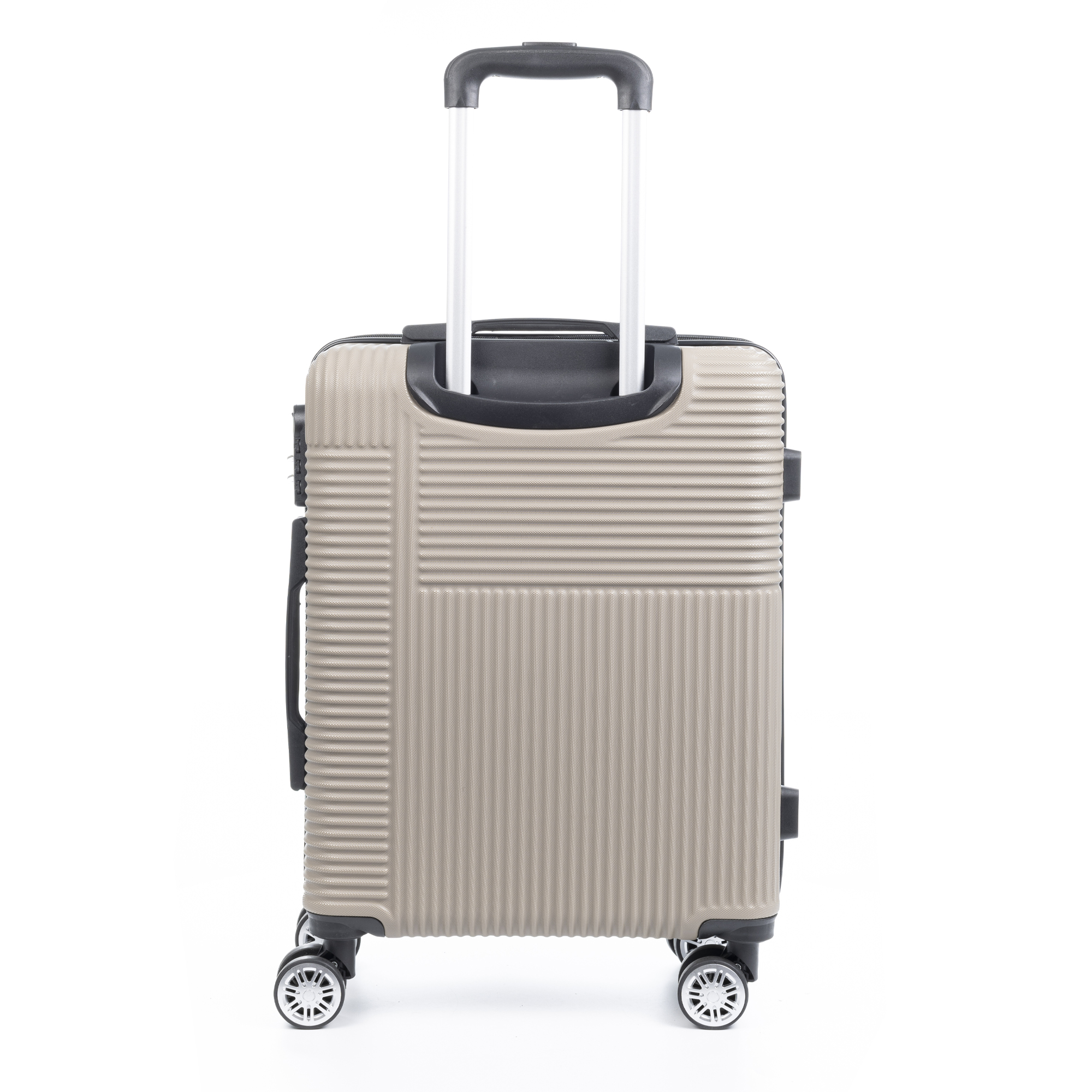 Eine beige Reisetasche mit silbernem Griff und schwarzen Rädern.