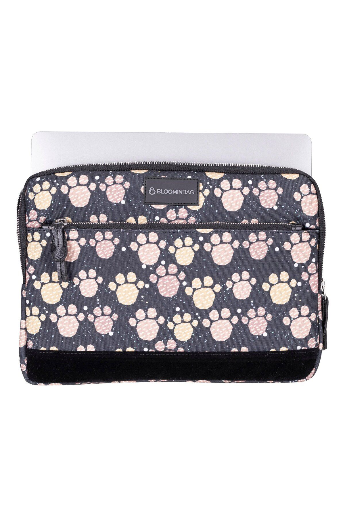 Fermuarlı, pembe ve sarı pati desenli siyah laptop kılıfı.
