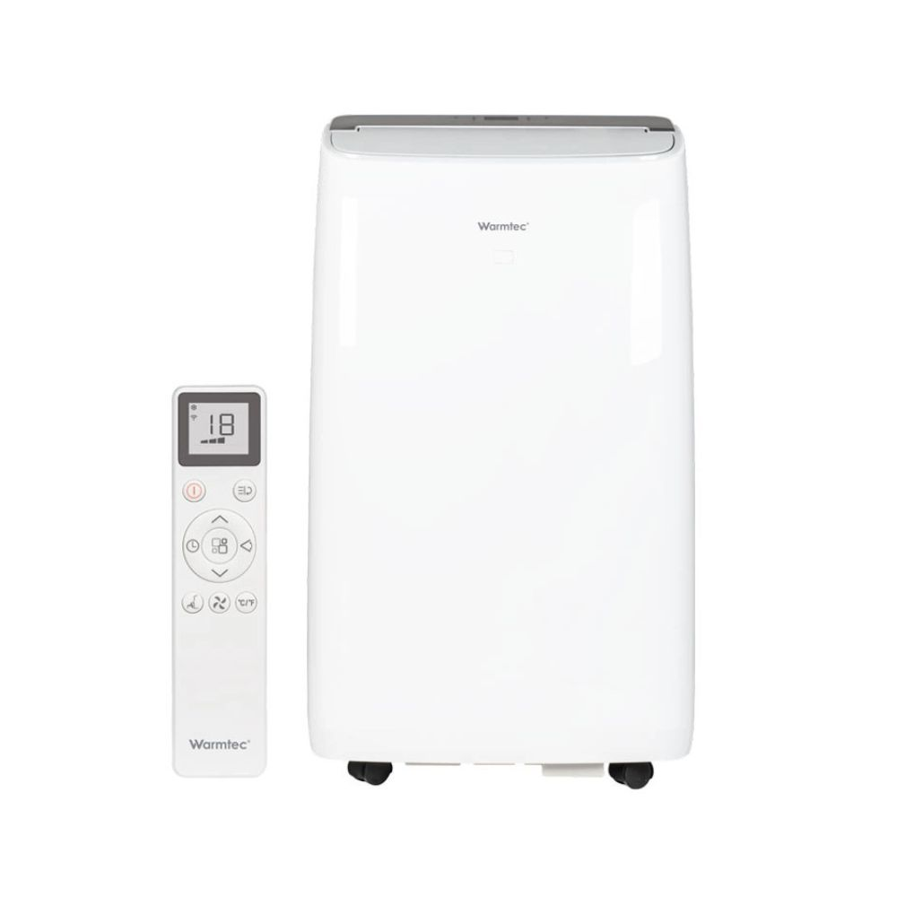 Biała wieża przenośnej klimatyzacji z pilotem.