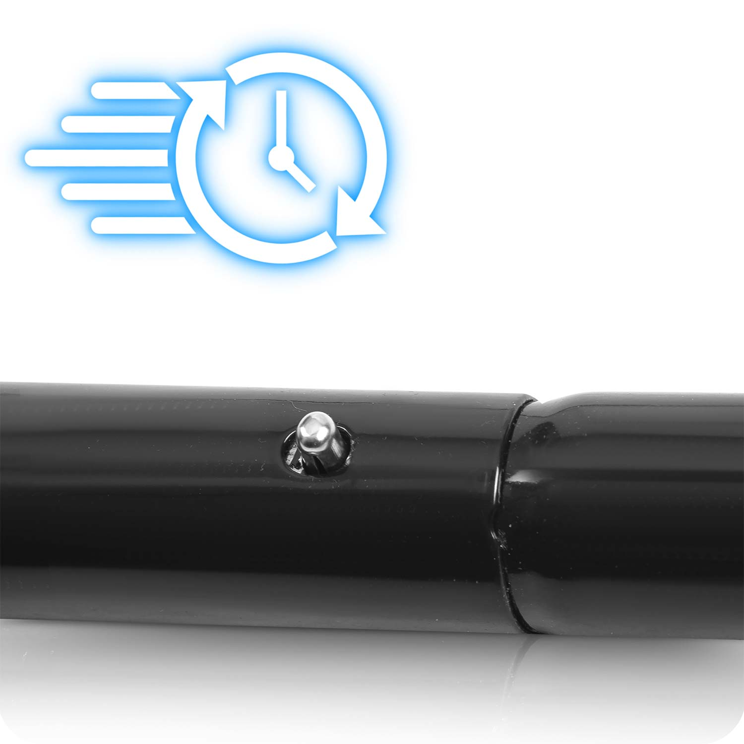 Biała ikona zegara z niebieskimi świecącymi strzałkami wskazującymi prędkość, na białym tle.